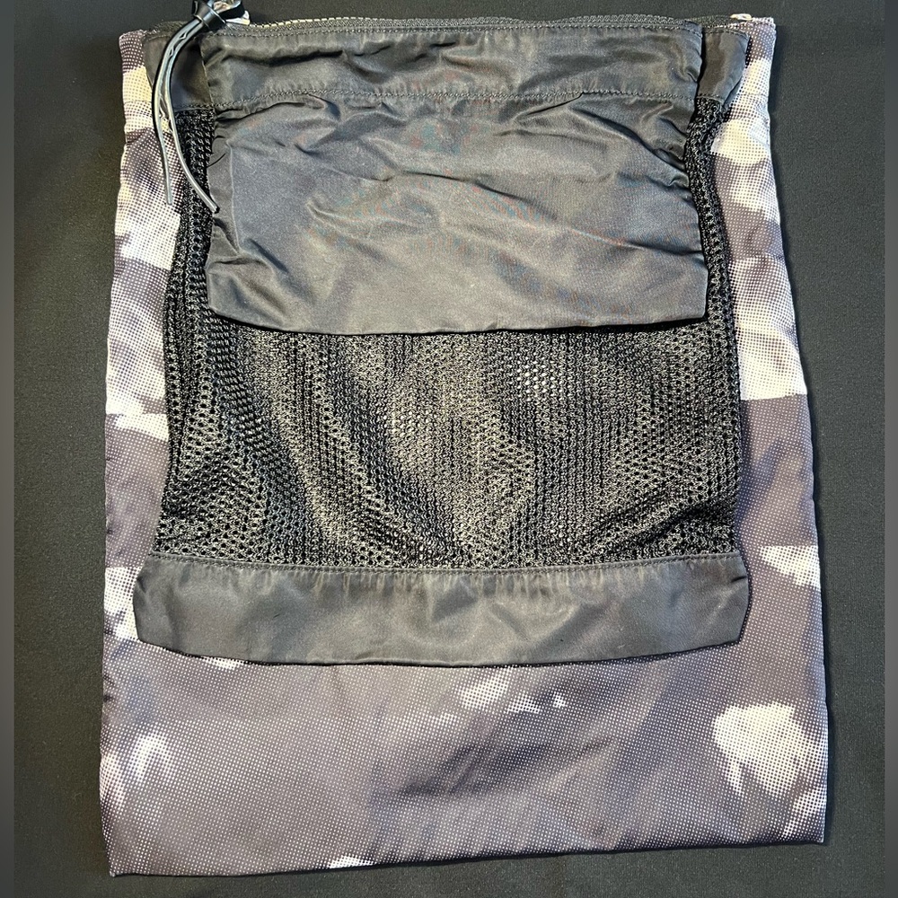 Pre-Loved LULULEMON Sweat Happens
Liner Bags Three 3 Bags